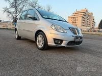 Usata Lancia Musa 95 CV (69 kW) 2008 Grigio Monovolume