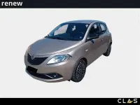 Usata Lancia Ypsilon Gold 70 CV (51 kW) 2020 Oro