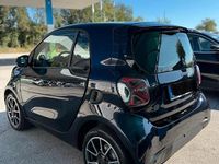Usata Smart ForTwo Coupé 22 kW (30 CV) 2021 Blu Utilitaria