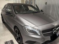Usata Mercedes A180 Sport Edition 110 CV (80 kW) 2014 Grigio Berlina