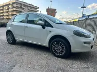 Usata Fiat Punto 77 CV (56 kW) 2012 Bianco Utilitaria