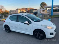 Usata Peugeot 207 73 CV (53 kW) 2012 Bianco Utilitaria