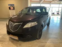 Gebraucht Lancia Ypsilon 69 PS (50 kW) 2013 Violett Kleinwagen