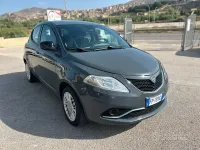 Usata Lancia Ypsilon Platinum 69 CV (50 kW) 2018 Grigio Utilitaria