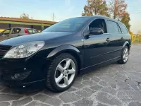 Usata Opel Astra Enjoy 116 CV (85 kW) 2009 Nero Station wagon
