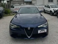 Usata Alfa Romeo Giulia Executive 160 CV (117 kW) 2019 Blu/azzurro Berlina