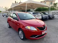 Usata Lancia Ypsilon 69 CV (50 kW) 2018 Rosso Utilitaria