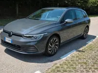 Usata VW Golf VIII Life 110 CV (80 kW) 2023 Grigio Station wagon