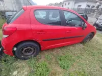 Usata Peugeot 207 73 CV (53 kW) 2010 Rosso Utilitaria