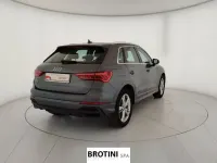 Usata Audi Q3 S-Line 150 CV (110 kW) 2023 Grigio metallizzato SUV