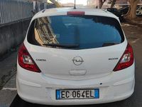 Usata Opel Corsa 75 CV (55 kW) 2010 Bianco Berlina