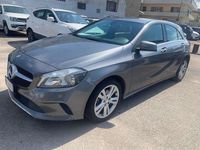 Usata Mercedes A180 109 CV (80 kW) 2016 Grigio Berlina