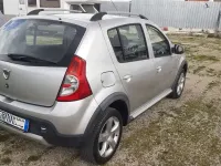 Usata Dacia Sandero Stepway 84 CV (61 kW) 2012 Berlina