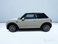 Usata Mini Cooper D Cabriolet Hype 116 CV (85 kW) 2018 Beige metallizzato Cabrio