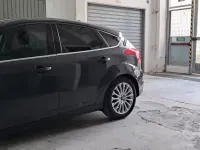 Usata Ford Focus 115 CV (84 kW) 2011 Grigio Berlina