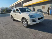 Usata Porsche Cayenne 239 CV (175 kW) 2009 Bianco SUV