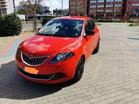 Usata Lancia Ypsilon Silver 69 CV (50 kW) 2022 Rosso Utilitaria