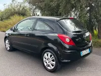 Usata Opel Corsa 75 CV (55 kW) 2008 Nero Utilitaria