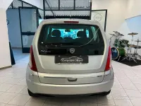 Usata Lancia Musa Gold 95 CV (69 kW) 2012 Grigio Monovolume