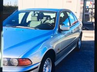 Usata BMW 520 150 CV (110 kW) 1998 Grigio Berlina