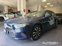 Usata Mercedes A180 Business 160 CV (117 kW) 2020 Blu/azzurro Berlina