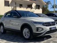 Usata VW T-Roc Life 110 CV (80 kW) 2023 Nero SUV