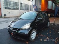 Usata Toyota Aygo 68 CV (50 kW) 2008 Nero Utilitaria