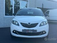 Usata Lancia Ypsilon Gold 69 CV (50 kW) 2023 Bianco Utilitaria