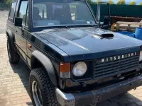 Usata Mitsubishi Pajero 84 CV (61 kW) 1988 Nero SUV