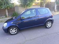 Usata Toyota Yaris 75 CV (55 kW) 2004 Blu/azzurro Utilitaria