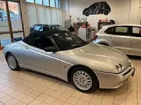 Usata Alfa Romeo Spider 150 CV (110 kW) 1995 Argento Cabrio