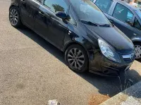 Usata Opel Corsa 80 CV (58 kW) 2010 Nero Utilitaria