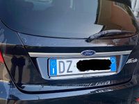 Usata Ford Fiesta 96 CV (70 kW) 2009 Nero Utilitaria