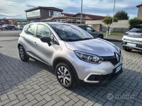 Usata Renault Captur Zen 90 CV (66 kW) 2018 Grigio SUV
