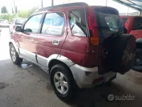 Usata Daihatsu Terios 90 CV (66 kW) 2004 Rosso SUV