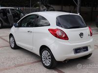Begagnad Ford Ka Titanium 69 HK (50 kW) 2015 Vit Sedan
