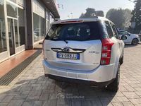 Usata Mahindra XUV500 140 CV (102 kW) 2019 Argento SUV