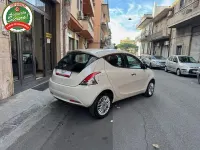 Usata Lancia Ypsilon Platinum 95 CV (69 kW) 2016 Beige Utilitaria