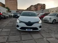 Usata Renault Clio V Zen 101 CV (74 kW) 2021 Bianco Berlina