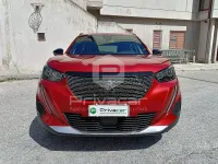 Usata Peugeot 2008 Allure 101 CV (74 kW) 2023 Rosso SUV