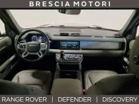 Usata Land Rover Defender SE 200 CV (147 kW) 2023 Pangea green SUV