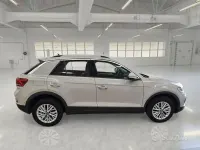 Usata VW T-Roc Life 149 CV (109 kW) 2023 Bianco SUV