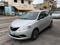 Usata Lancia Ypsilon Gold 95 CV (69 kW) 2016 Grigio Utilitaria