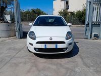 Usata Fiat Punto Street 77 CV (56 kW) 2016 Bianco Utilitaria