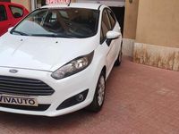 Usata Ford Fiesta Titanium 80 CV (58 kW) 2014 Bianco Utilitaria