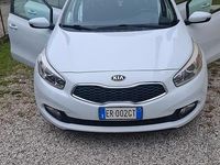 Begagnad Kia Ceed 2013 Vit Halvkombi