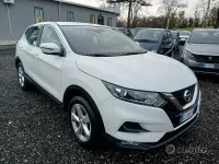 Usata Nissan Qashqai N-Connecta 140 CV (102 kW) 2019 Bianco SUV