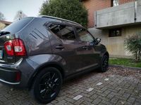Usado Suzuki Ignis 90 CV (66 kW) 2018 Gris Utilitario