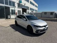 Usata VW Polo Style 95 CV (69 kW) 2023 Argento Utilitaria
