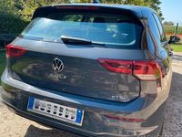 Usata VW Golf VIII Life 150 CV (110 kW) 2020 Grigio Berlina